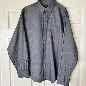 Men’s Untuckit Dress Shirt